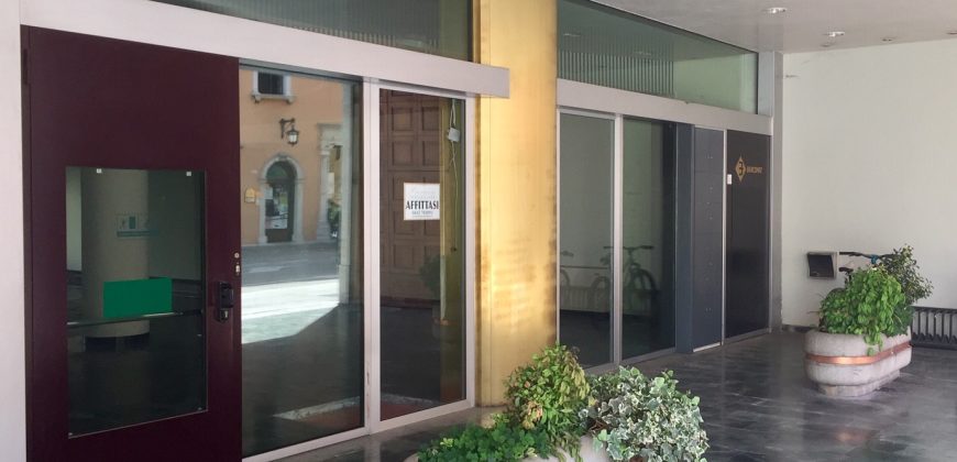 Locale Commerciale Centro Storico Locale Commerciale Centro Storico