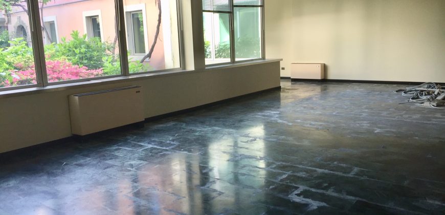 Locale Commerciale Centro Storico Locale Commerciale Centro Storico