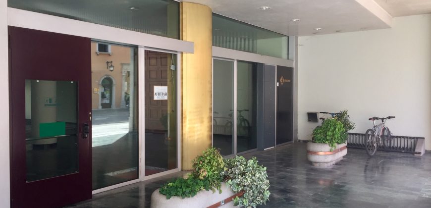 Locale Commerciale Centro Storico Locale Commerciale Centro Storico