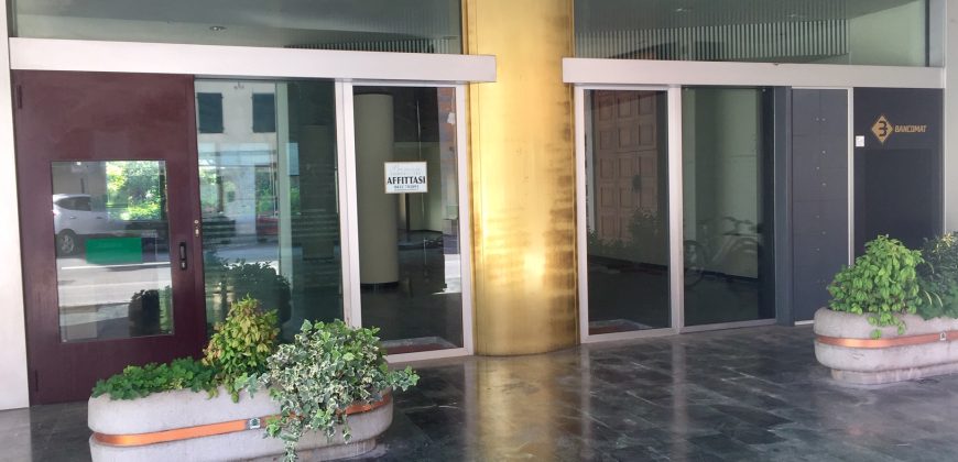 Locale Commerciale Centro Storico Locale Commerciale Centro Storico