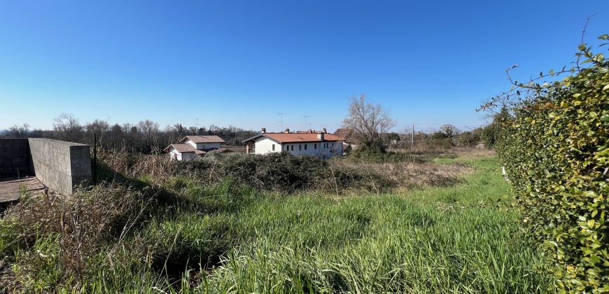 Terreno edificabile a Moruzzo