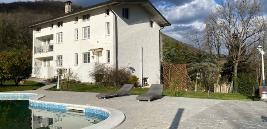Casa Con Piscina Adibita a Ricezione Ospiti Casa Con Piscina Adibita a Ricezione Ospiti