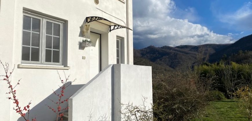 Casa Con Piscina Adibita a Ricezione Ospiti Casa Con Piscina Adibita a Ricezione Ospiti