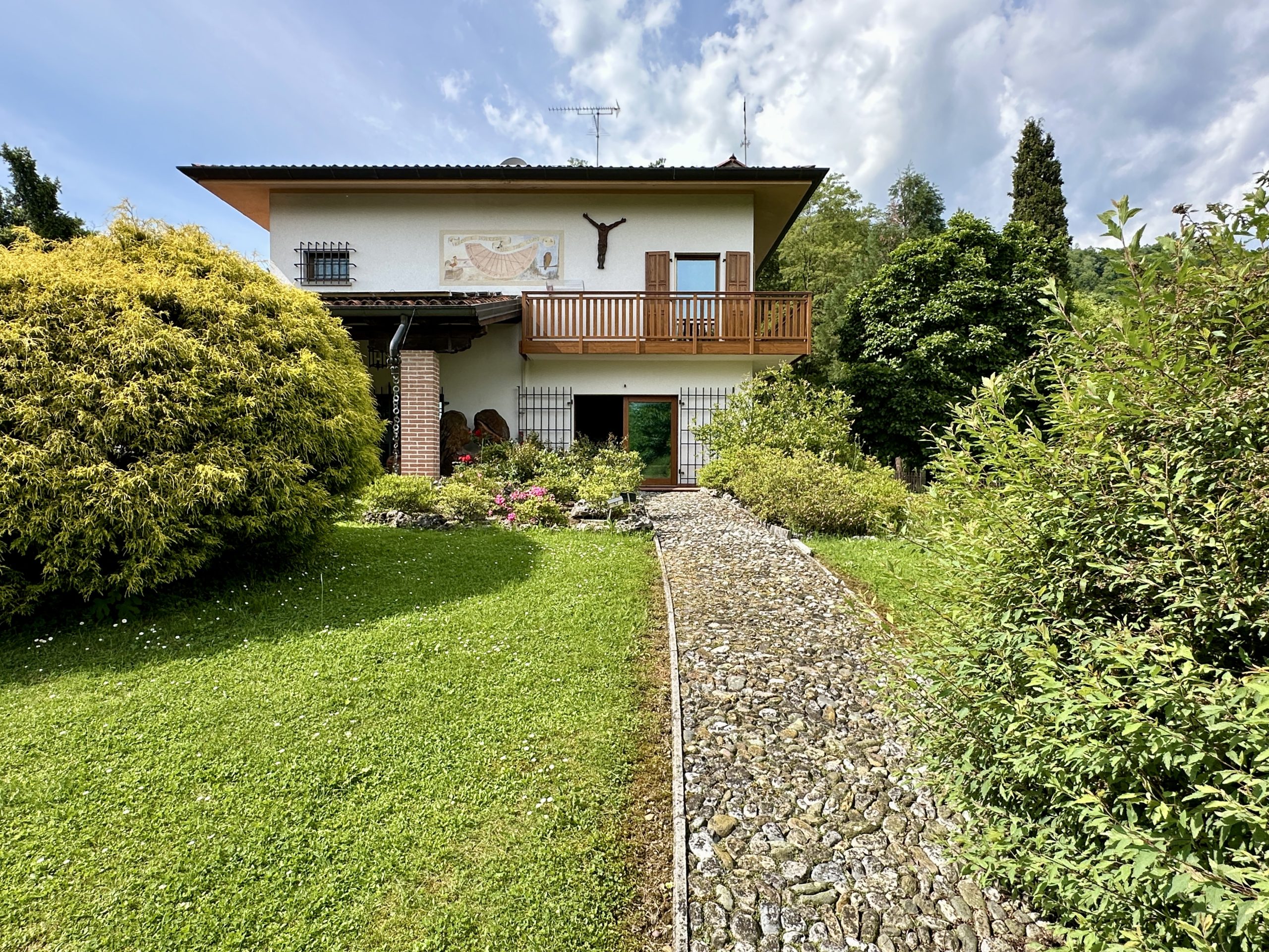 VILLA CON PARCO VILLA CON PARCO