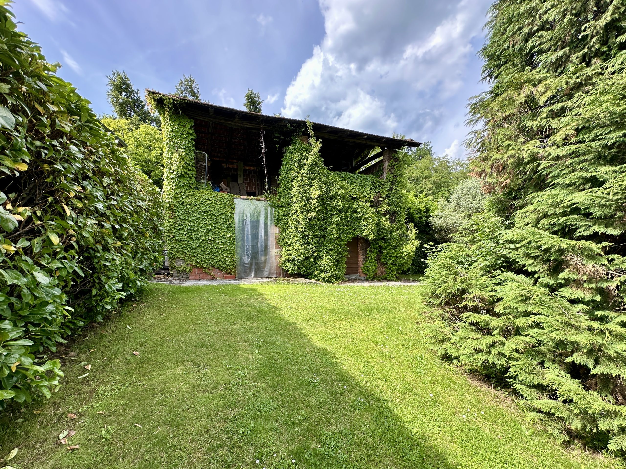 VILLA CON PARCO VILLA CON PARCO