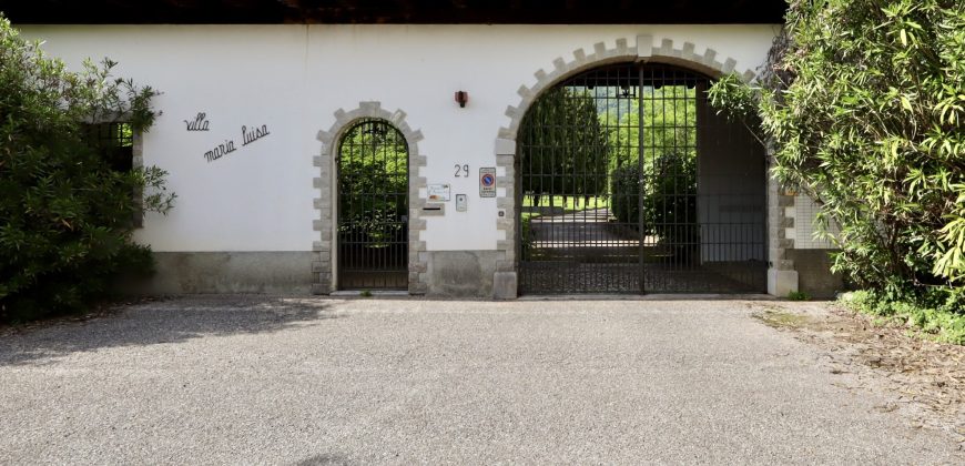 VILLA CON PARCO VILLA CON PARCO