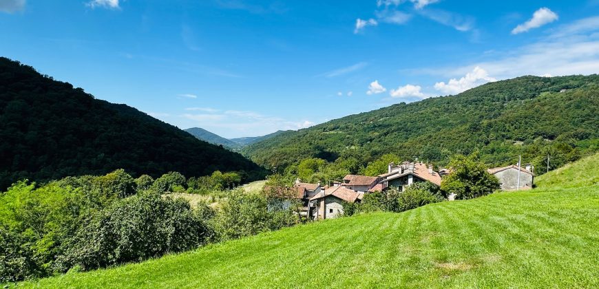 Villa Con Ampio Giardino Villa Con Ampio Giardino