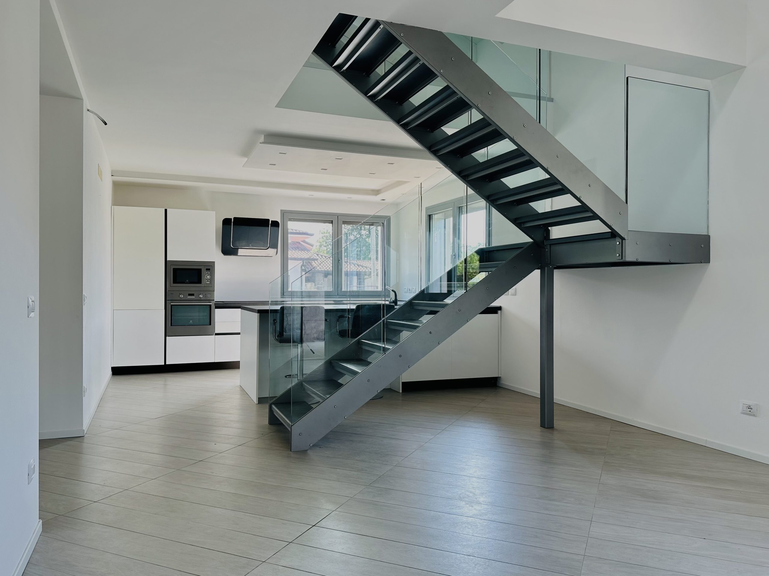 Villetta unifamiliare con ampio giardino Villetta unifamiliare con ampio giardino