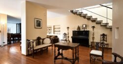 Prestigiosa Villa Con Parco Piantumato