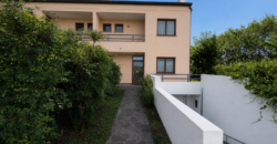 Villa In Bifamiliare A Pradamano