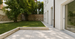 Bicamere Con Giardino In Centro Storico